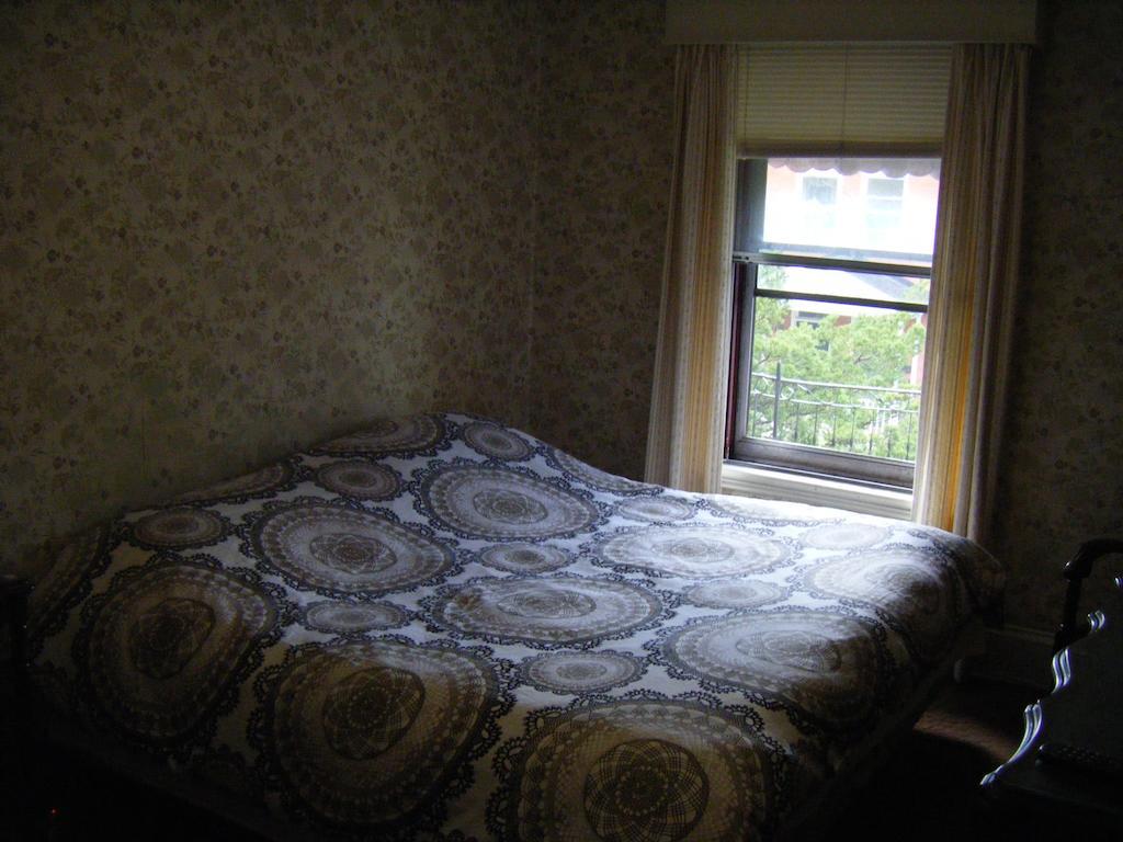 Auberge Des Arts Bed And Breakfast Otawa Habitación foto